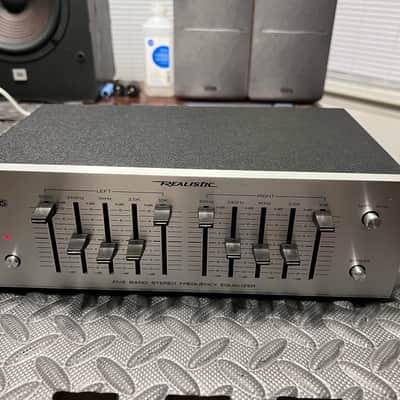 Realistic 31-1988 5-band Stereo Equalizer serviced image 1