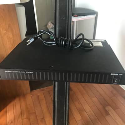 Shure UA845-UA UHF Antenna Splitter/Power Distribution System - (782-806 MHz) with power input cable. image 1