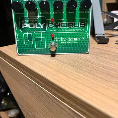 Electro-Harmonix Stereo Polychorus Analog Flange/Chorus Pedal | Reverb