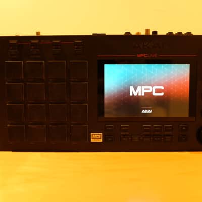 Akai MPC Live Standalone Sampler / Sequencer 2017 - 2020 - Black image 3
