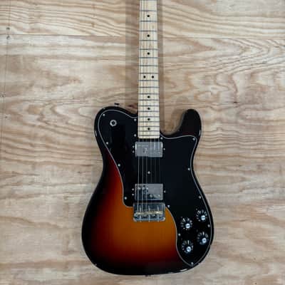 Fender American Professional II Telecaster Deluxe with Maple Fretboard 2020 - Present - 3-Color Sunburst image 2