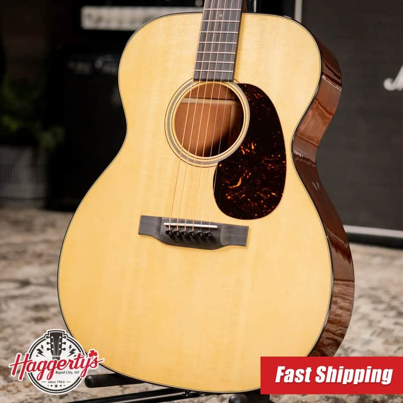 Martin 000-18 Standard Acoustic Guitar - Natural with Hardshell Case image 1