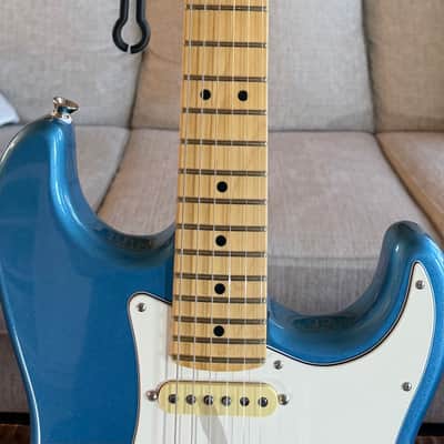 Fender American Professional Stratocaster Guitar Faded Lake Placid Blue 2022 - Gloss image 4