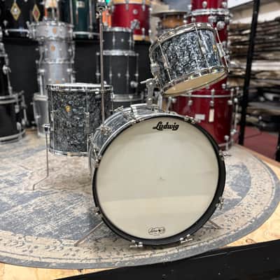 Ludwig Club Date 12-14-20 - 1960s - Black Diamond Pearl image 2