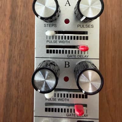 Hikari Instruments Eucrhythm - Dual Euclidean Sequencer image 2