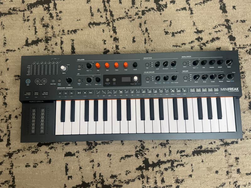 Arturia MiniFreak 2025 image 1