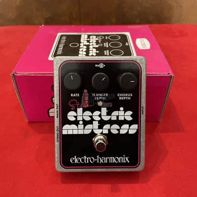 Electro-Harmonix Stereo Electric Mistress image 1