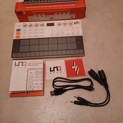 IK Multimedia UNO Drum Analog/PCM Drum Machine 2019 - Present - White / Black image 3