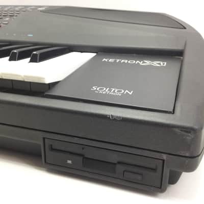 Solton KETRON X1 2002-2003 Arranger keyboard 61 keys workstation speakers image 6