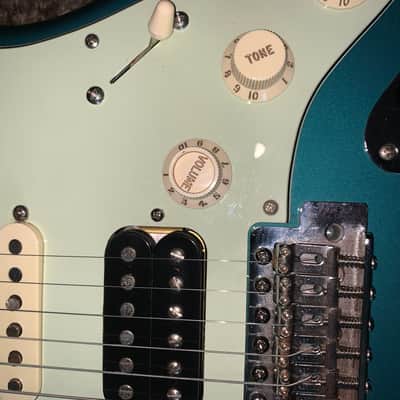 2015 Fender Deluxe Lone Star hss Stratocaster, Maple Fingerboard, Ocean Turquoise electric guitar image 6