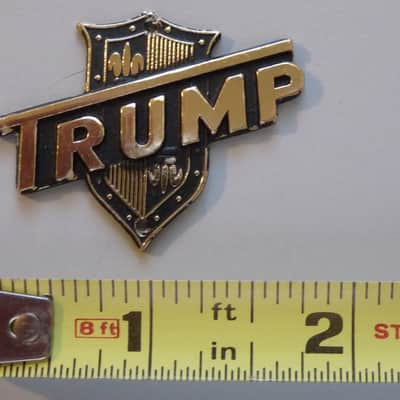 "Trump" Headstock Badge/Emblem/Logo Vintage Japan 1960's Gold / Black N.O.S. image 3