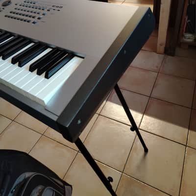 YAMAHA MOTIF ES8 WORKSTATION 88 NOTE image 5