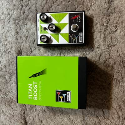 Maestro Titan Boost 2022 - Present - Green Graphic image 1