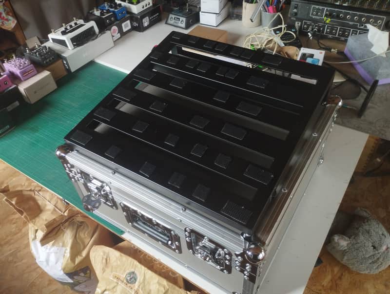 PedalTrain XD-18 HC Pedalboard with Hard Case image 1