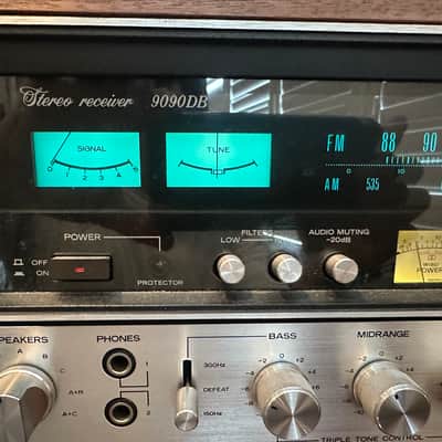 Sansui 9090DB Stereo Receiver 1975 - 1978 - Silver image 12