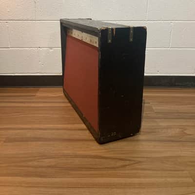Magnatone Model 260 Custom 200 Series 2-Channel 35-Watt 2x12" Guitar Combo 1957 image 2