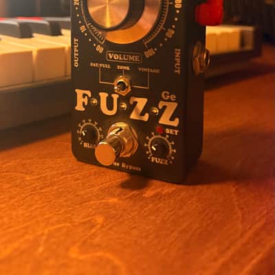 King Tone Guitar MiniFuzz Si 2018 - 2022 - Black | Reverb