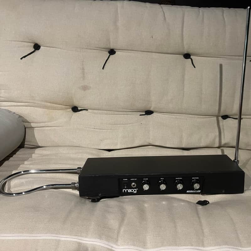 Moog Etherwave Standard Theremin Bild 1