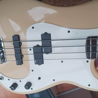 Fender Precision Bass 1983 - Blonde image 7