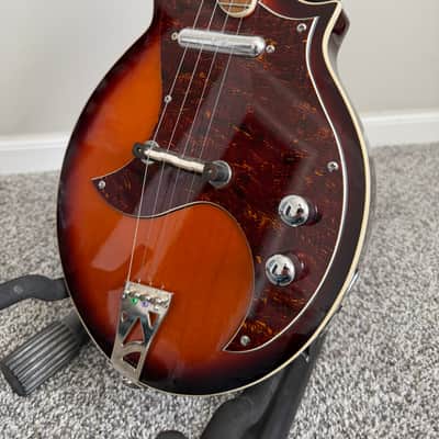 Kentucky KM-300E 4-String Mandolin image 4