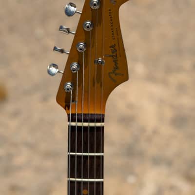 Fender Mike McCready Signature Stratocaster 2023 - Present - 3-Color Sunburst Relic image 3