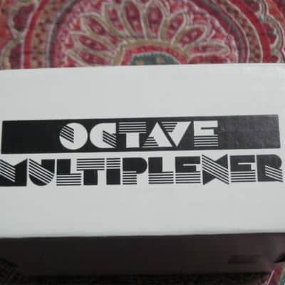 very lightly handled - mostly very clean Electro Harmonix EMPTY CARDBOARD BOX and printout copy of Owner's Instructions ONLY for EXO Octave Multiplexer (NO Pedal, NO original paperwork) image 16