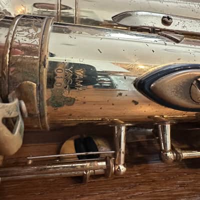 Yamaha YAS-52 Alto Saxophone image 5