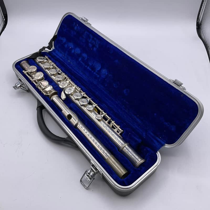 Unmarked Student Flute Silver Plated Closed Hole Flute With Hard Case image 1