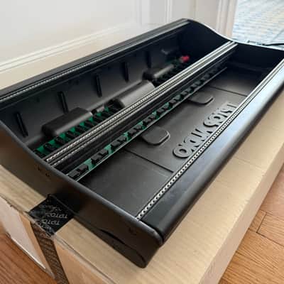 Tiptop Audio Mantis Eurorack Case 2020s - Black image 2