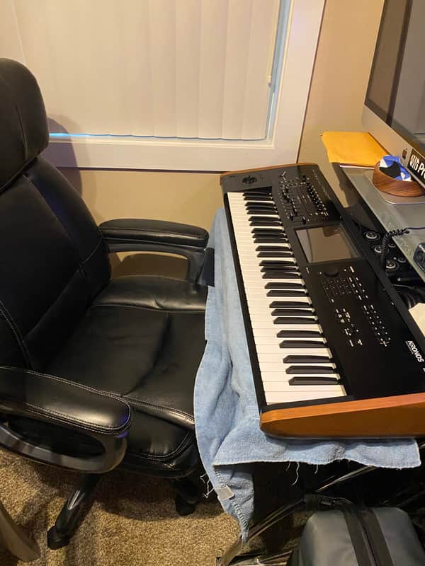 Korg Kronos v2 61 | Reverb