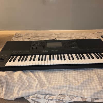 Yamaha Psr sx 700  - Black
