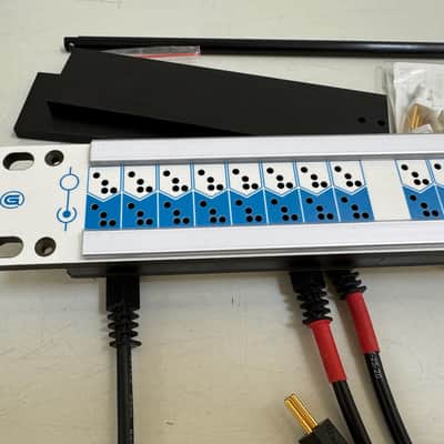 Ghielmetti ASF 1x32 AV with 6 patch cables image 2