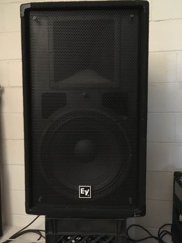 Electro-Voice T251+  (pair)     2 way PA speakers.   Black image 1