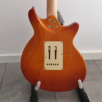 LAG New Vintage Jet JV500LH Left Handed (DiMarzio/Wilkinson/Locking auto-trim tuners) + Gigbag image 2