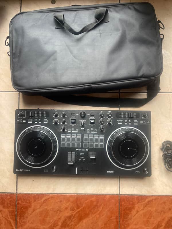 Pioneer DDJ-REV1 2-Channel DJ Controller 2022 - Present - Black