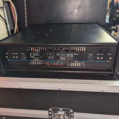 1996 QSC Made In USA 2000 Watt MX2000 Stereo Power Amplifier - Looks Excellent - Sounds Great! image 1