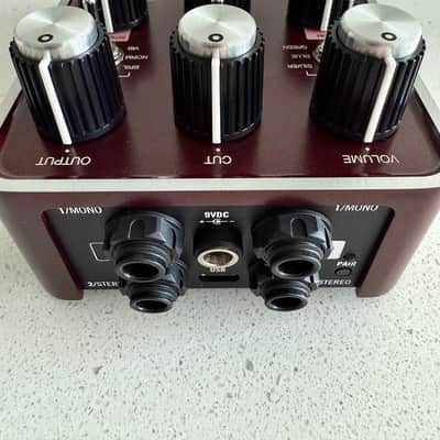 Universal Audio Ruby ’63 Top Boost Amplifier 2022 - Present - Ruby / Silver image 4