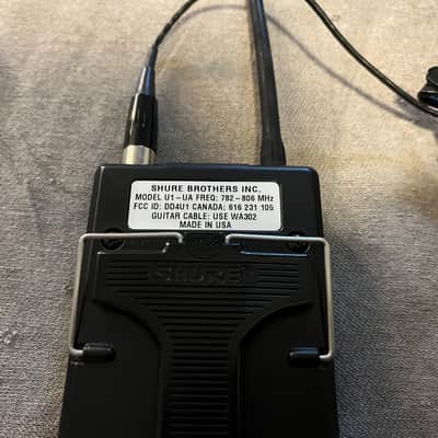 SHURE U1-UA WIRELESS TRANSMITTER w/ WL185 LAV MIC image 4