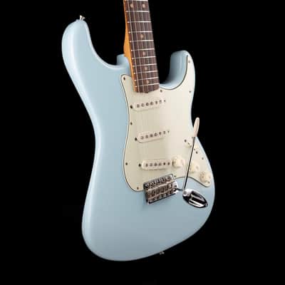 Pre-Owned 2026 Fender Stratocaster Vintera III Sonic Blue With Gig Bag image 6