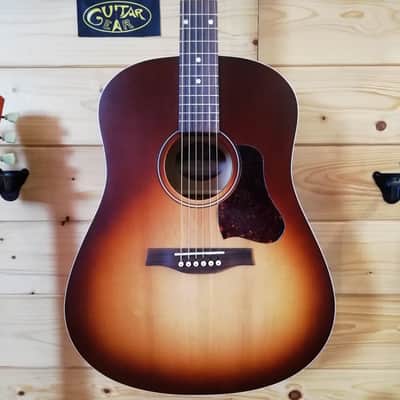 SEAGULL Entourage Autumn Burst – Acoustic Dreadnought image 1