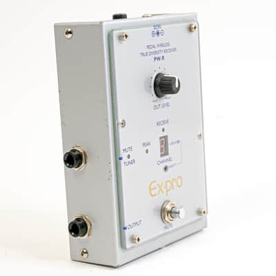 Ex-Pro PW-R Pedal-Format Wireless Guitar Receiver - Rugged Wireless Reliability image 2