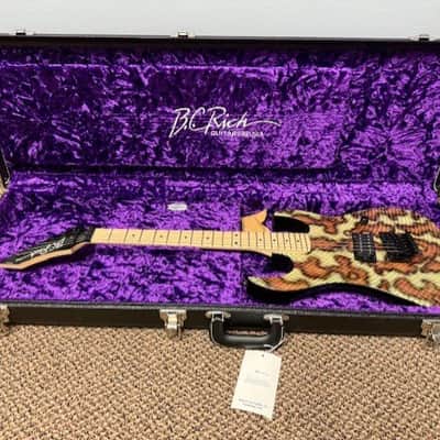 B.C. RICH USA GUNSLINGER SNAKESKIN W/Case image 6