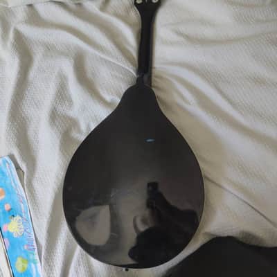 Takamine Mandolin 2020s - Black and white image 3