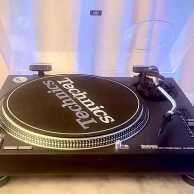 🚀 Technics SL-1200MK3 Direct Drive Turntable | Serviced | New OEM Dust Cover + New Cartridge | Tested | BASH Vintage Audio image 2