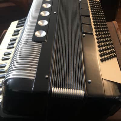 Scandalli 285/18 Accordion 120 Bass Made in Italy image 4