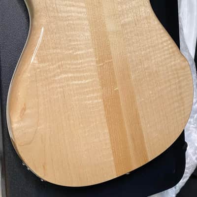 NEW ! Rickenbacker 660 Electric Guitar - Maple Glo - 7 lbs - Authorized Dealer - In-Stock! G07751 image 9