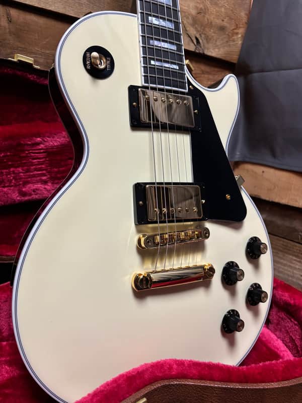 Gibson 70's Les Paul Custom Buttercream w/case image 1