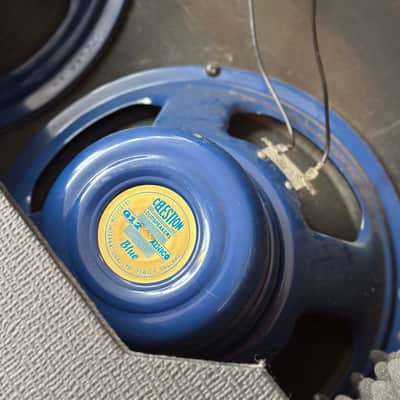 VOX V212BN Guitar Cabinet - Celestion Blue image 4