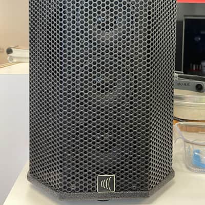 Carvin S600 400W Battery Powered Stereo PA System image 1