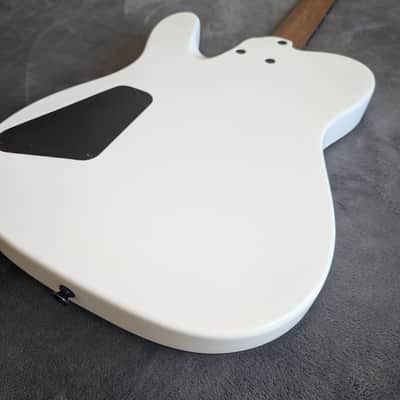 Charvel Joe Duplantier Signature Pro-Mod San Dimas Style 2 HH 2021 Satin White image 17